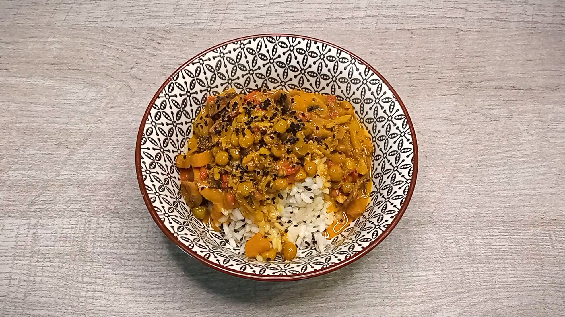 Curry με λαχανικά και γάλα καρύδας